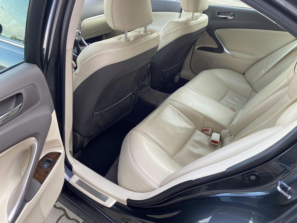 Lexus IS 220d Mark Levinson, Téli-Nyári kerék szettel, Ajándék műszaki vizsgával! 