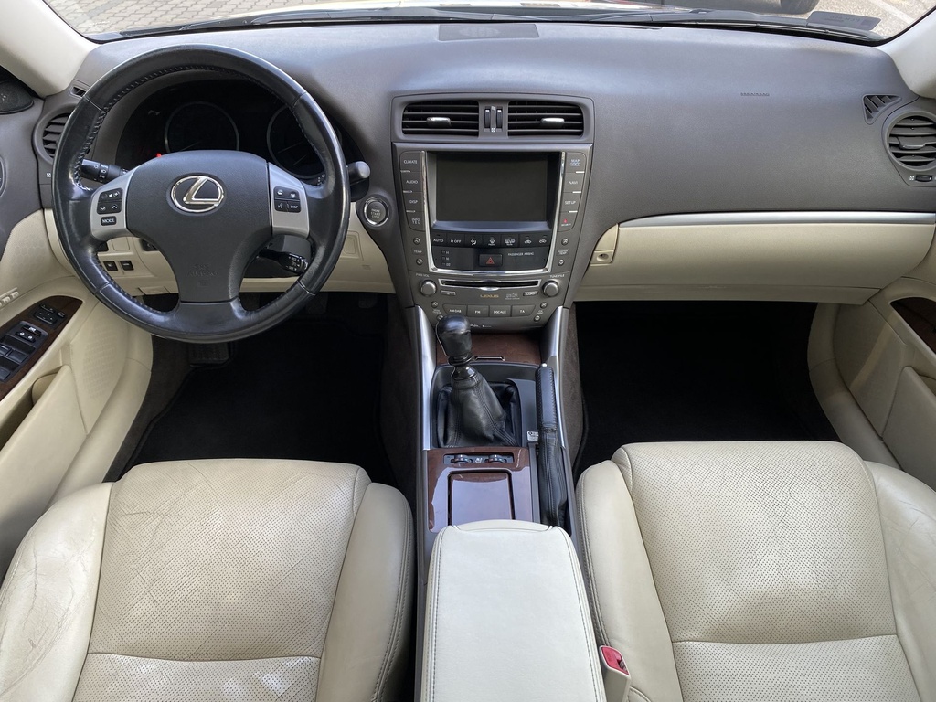 Lexus IS 220d Mark Levinson, Téli-Nyári kerék szettel, Ajándék műszaki vizsgával! 