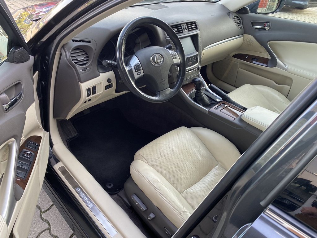 Lexus IS 220d Mark Levinson, Téli-Nyári kerék szettel, Ajándék műszaki vizsgával! 