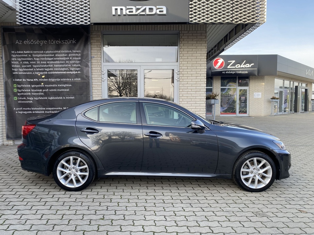 Lexus IS 220d Mark Levinson, Téli-Nyári kerék szettel, Ajándék műszaki vizsgával! 