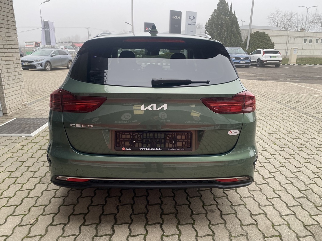 Kia Ceed SW 1.5T-GDI Fusion Plus A/T, Mo.-i, 1 Tulajdonos, Gyári garanciális,Vezetett szervizkönyv, Téli Nyári gumik!