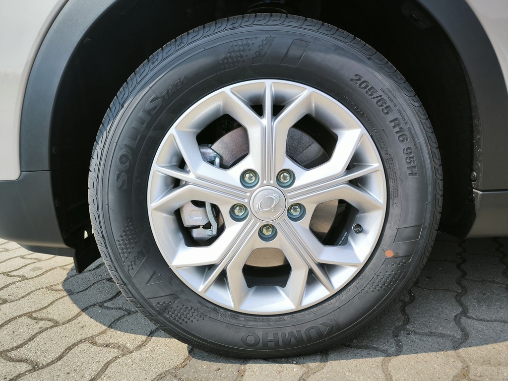 Ssangyong/KGM Tivoli 1.5 Turbo GDI AT Style - két zónás digit klíma