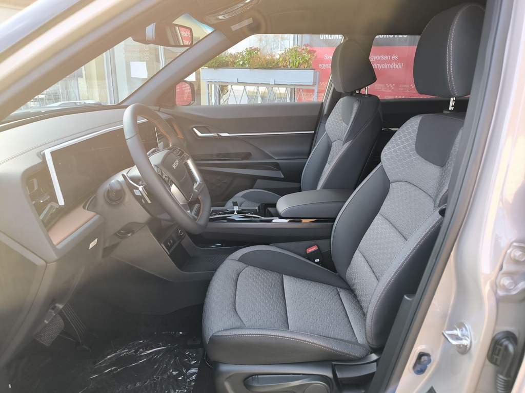 Ssangyong/KGM Torres HEV J140 Club Plus AT + 2TONE 