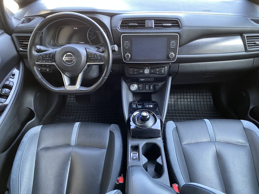 Nissan Leaf Tekna e+62kWh, Törésmentes, Gyári fényezés, 2db töltő, Vonóhorog kerékpárszállításra!