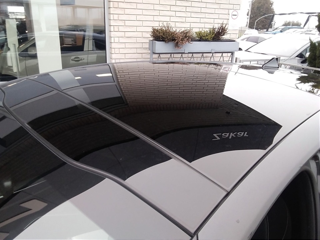 KIA PROCEED 2025 ULTIMATE EDITION PLUS + ADA CSOMAG + NAPTETŐ + AUTOMATA