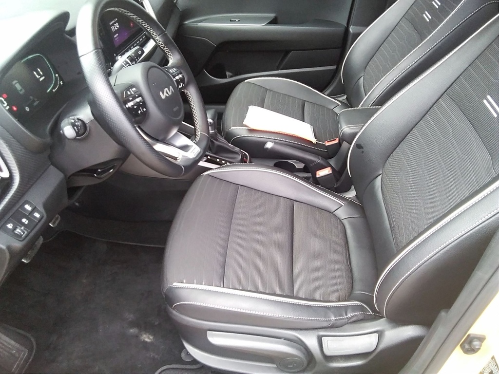 KIA STONIC X-PLATINUM 100 DPI