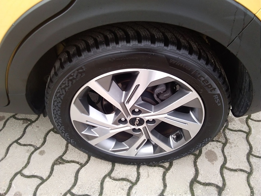 KIA STONIC X-PLATINUM 100 DPI