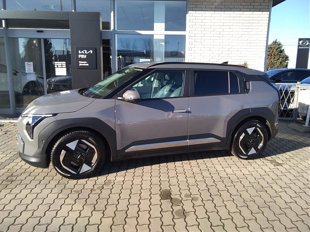 KIA EV3 SR MY25 EARTH PLUS + POWER CSOMAG + DWP CSOMAG + CPV CSOMAG