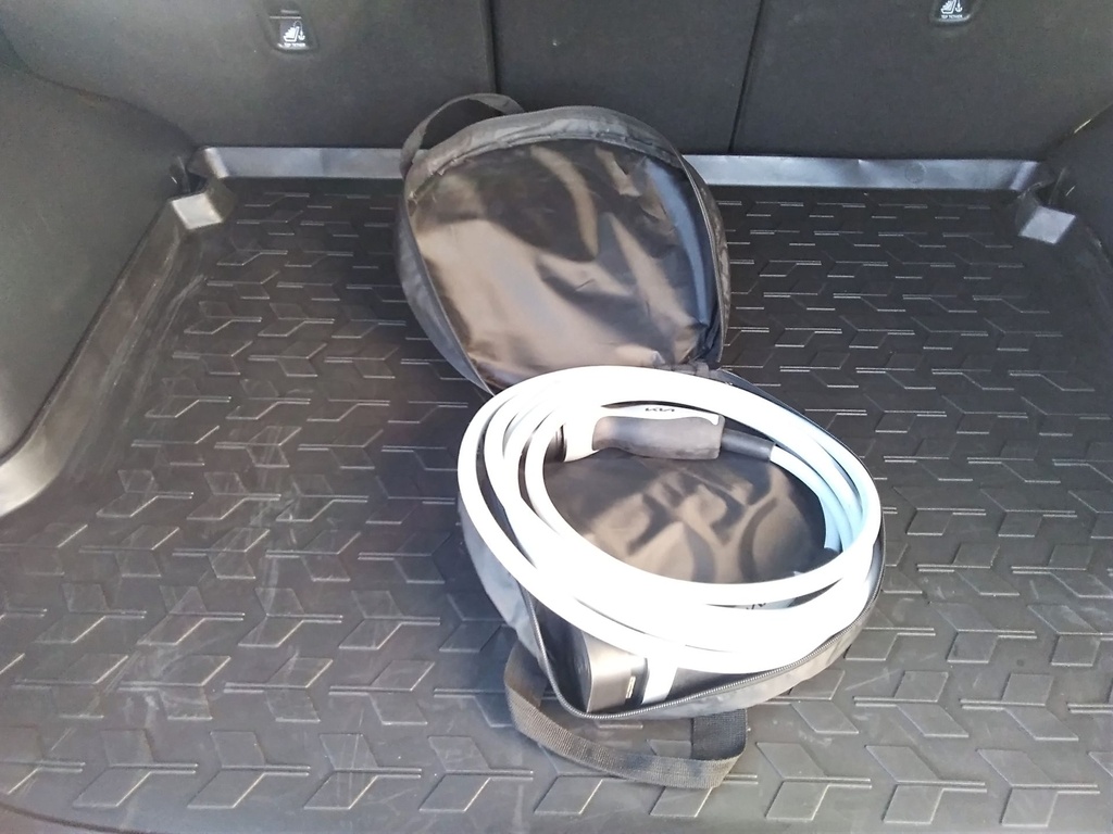 KIA SPORTAGE 2024 PHEV PLATINUM + EXCLUSIVE CSOMAG + DWP CSOMAG + NAPTETŐ + AUTOMATA