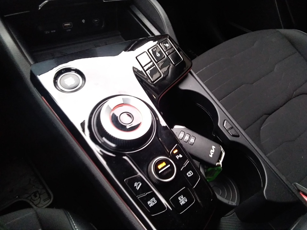 KIA SPORTAGE 2024 PHEV PLATINUM + EXCLUSIVE CSOMAG + DWP CSOMAG + NAPTETŐ + AUTOMATA