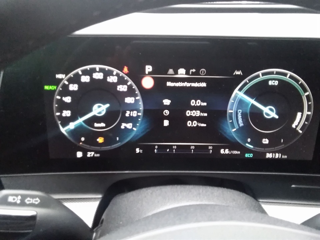 KIA SPORTAGE 2024 PHEV PLATINUM + EXCLUSIVE CSOMAG + DWP CSOMAG + NAPTETŐ + AUTOMATA