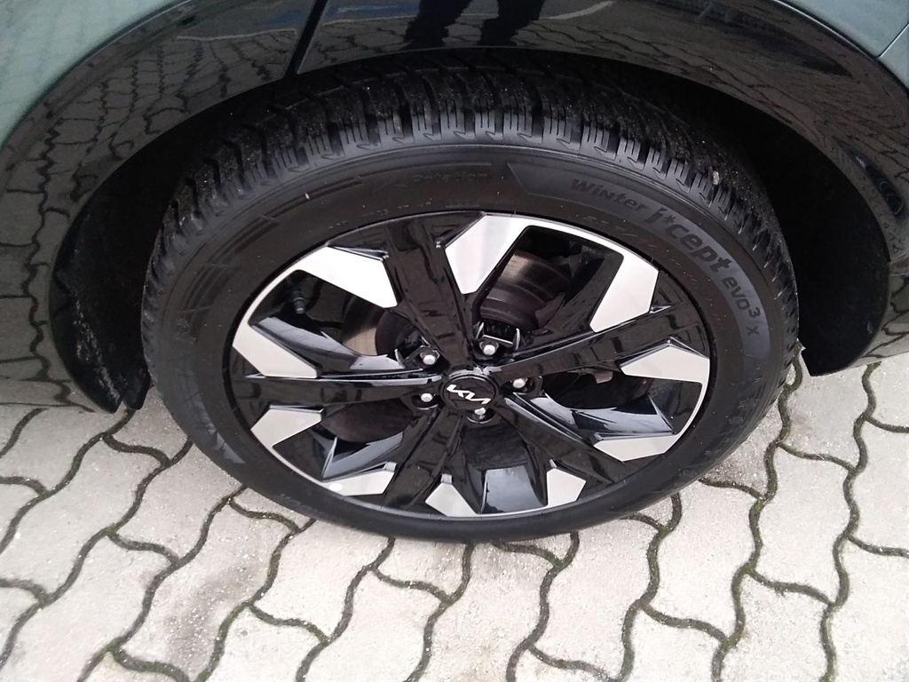 KIA SPORTAGE 2024 PHEV PLATINUM + EXCLUSIVE CSOMAG + DWP CSOMAG + NAPTETŐ + AUTOMATA