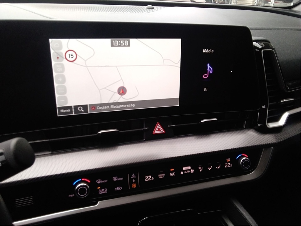 KIA SPORTAGE 2024 PHEV PLATINUM + EXCLUSIVE CSOMAG + DWP CSOMAG + NAPTETŐ + AUTOMATA