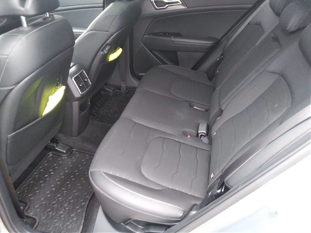 KIA SPORTAGE 2024 PHEV PLATINUM + EXCLUSIVE CSOMAG + DWP CSOMAG + AUTOMATA