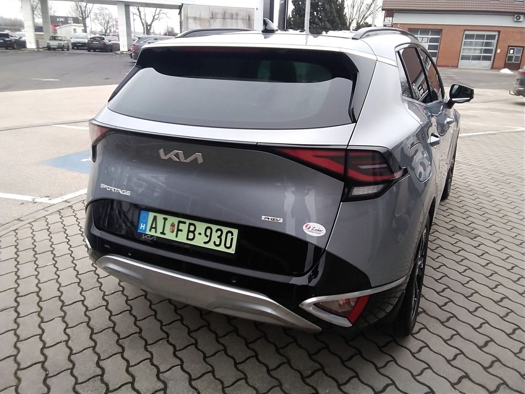 KIA SPORTAGE 2024 PHEV PLATINUM + EXCLUSIVE CSOMAG + DWP CSOMAG + AUTOMATA