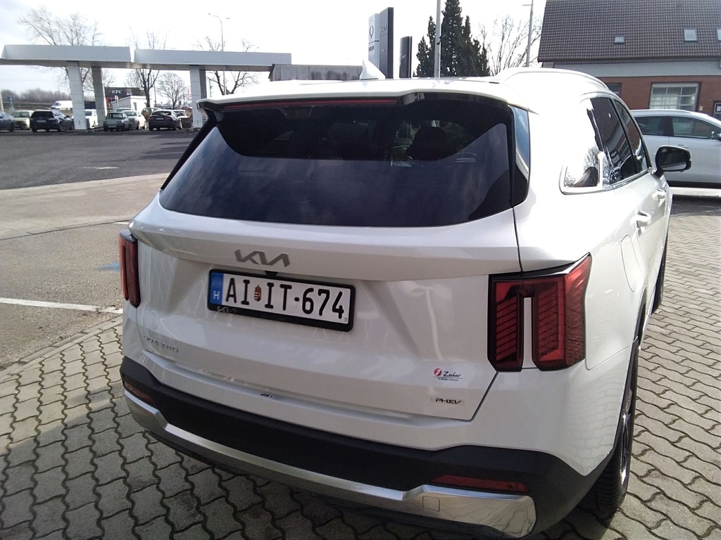KIA SORENTO PHEV 2024 KRYPTONITE + BÖR + NAPTETŐ + DIGITAL CSOMAG + RELAX CSOMAG