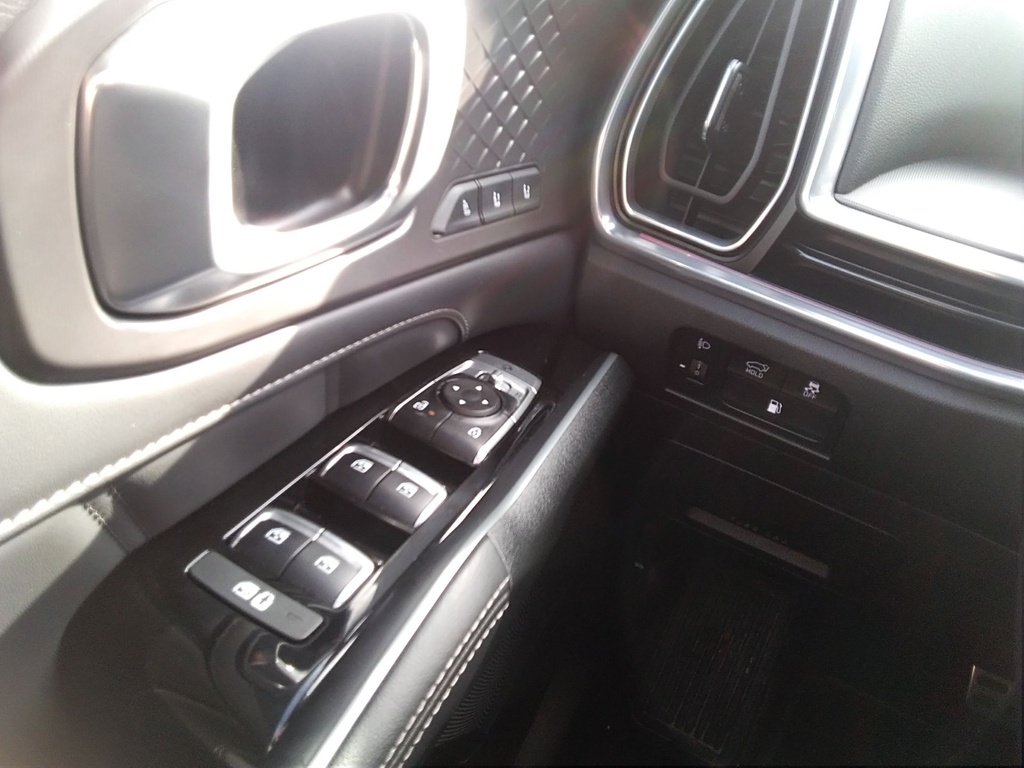 KIA SORENTO PHEV 2024 KRYPTONITE + BÖR + NAPTETŐ + DIGITAL CSOMAG + RELAX CSOMAG