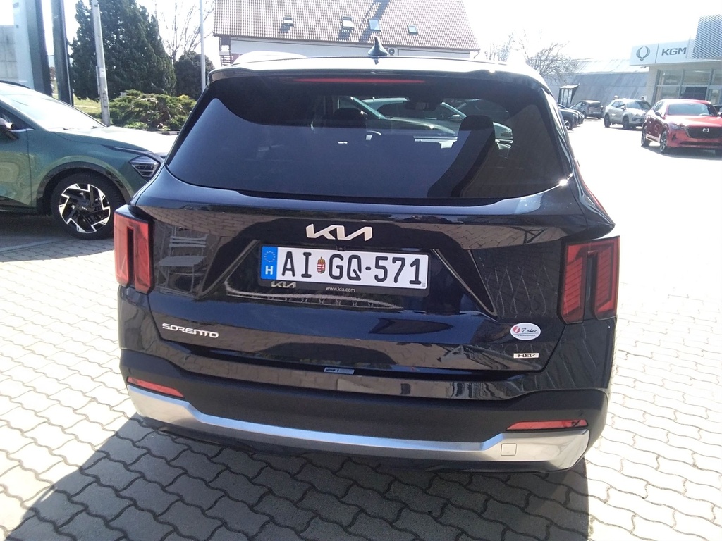 KIA SORENTO HEV 2024 KRYPTONITE + NAPPABÖR + RELAX CSOMAG + NAPTETŐ