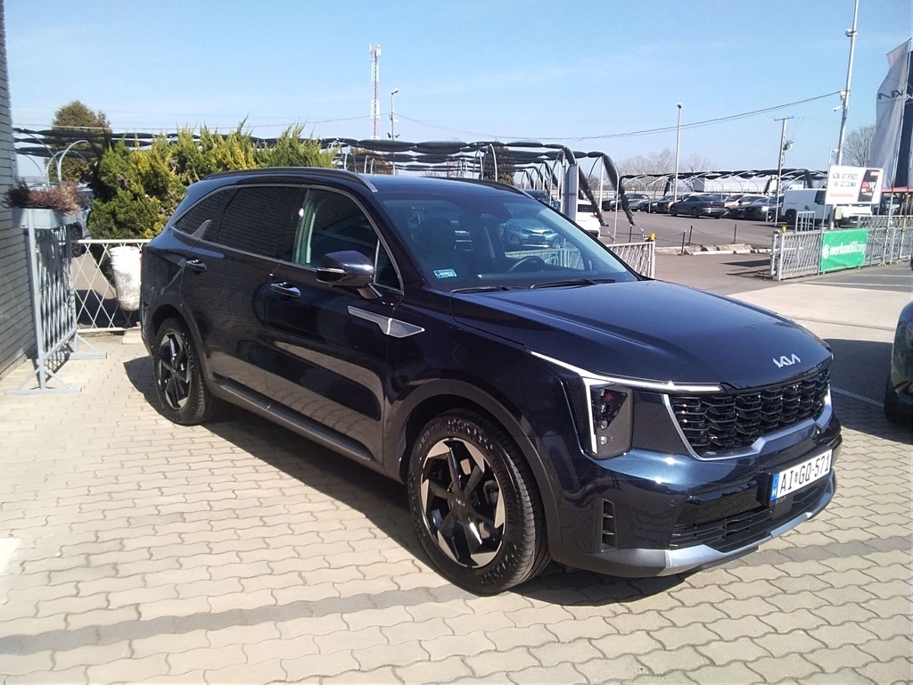 KIA SORENTO HEV 2024 KRYPTONITE + NAPPABÖR + RELAX CSOMAG + NAPTETŐ