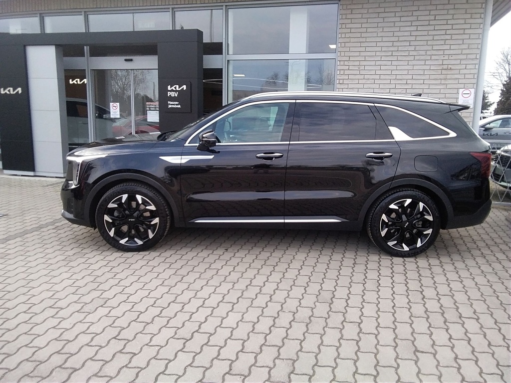 KIA SORENTO 2024 KRYPTONITE + NAPTETŐ + DIGITAL + RELAX CSOMAG + BŐR + 4*4