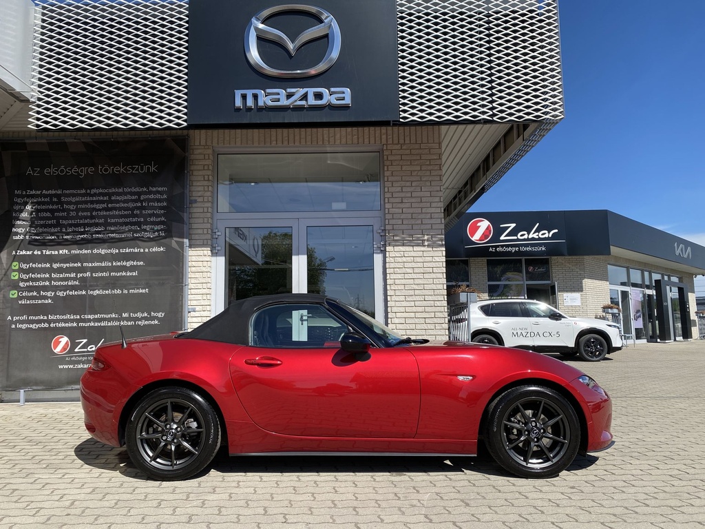 Mazda MX-5 1.5i G130 Revolution. Mo.-i, Gyári fényezés, Vezetett szerviz előélet!