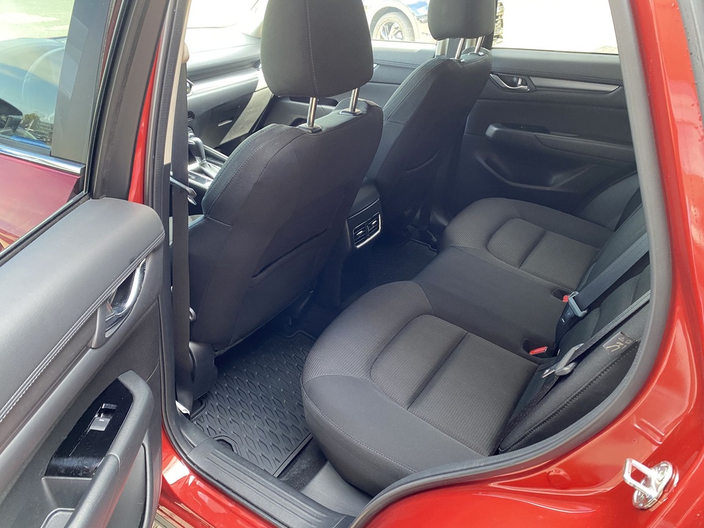 MAZDA CX-5 2.2CD Attraction Plus  A/T. Mo.-i, 1 Tulajdonos, Végig Mazdában szervizelt,Téli-Nyári Gumik.