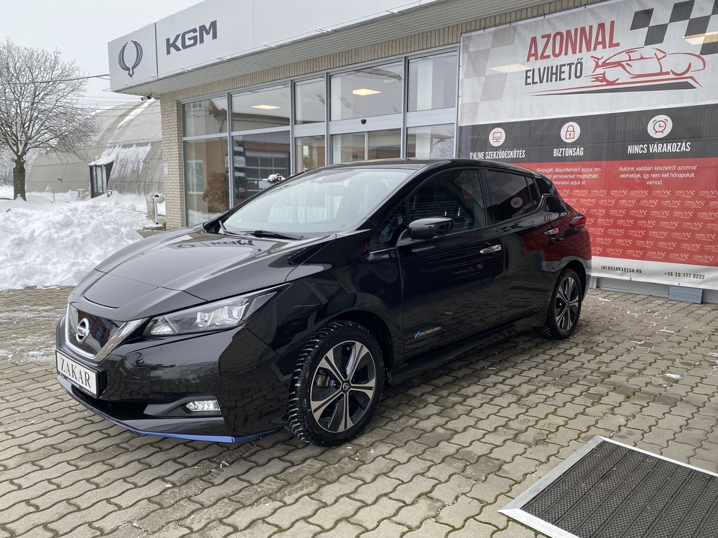 Nissan Leaf Tekna e+62kWh, Törésmentes, Gyári fényezés, 2db töltő, Vonóhorog kerékpárszállításra!