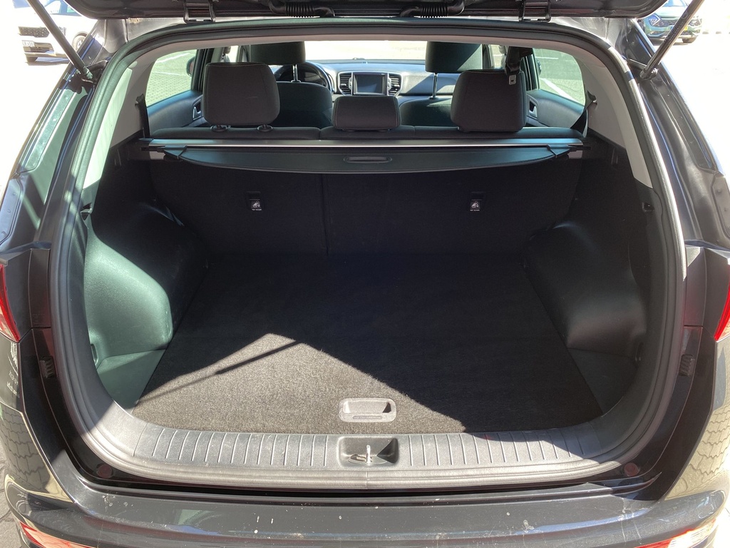Kia Sportage 1.6 GDI Silver, Mo.-i, 2 tulajdonos, Gyári fényezés, Vezetett szervizkönyv.    