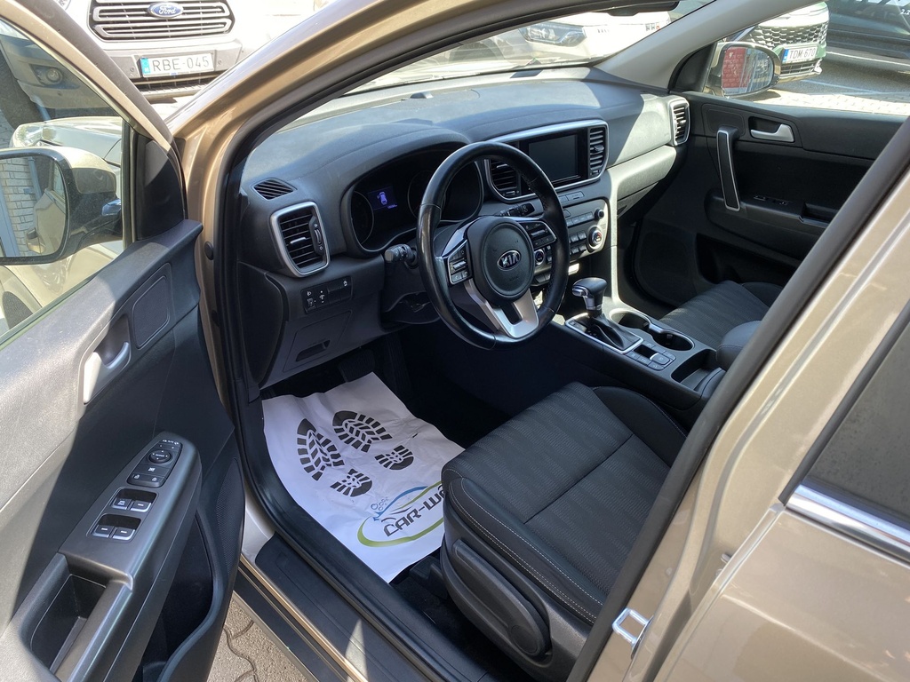 Kia Sportage 1.6 T-GDI Silver 4WD A/T, Mo.-i, 2 tulajdonos, Gyári fényezés, Vezetett szervizkönyv.     