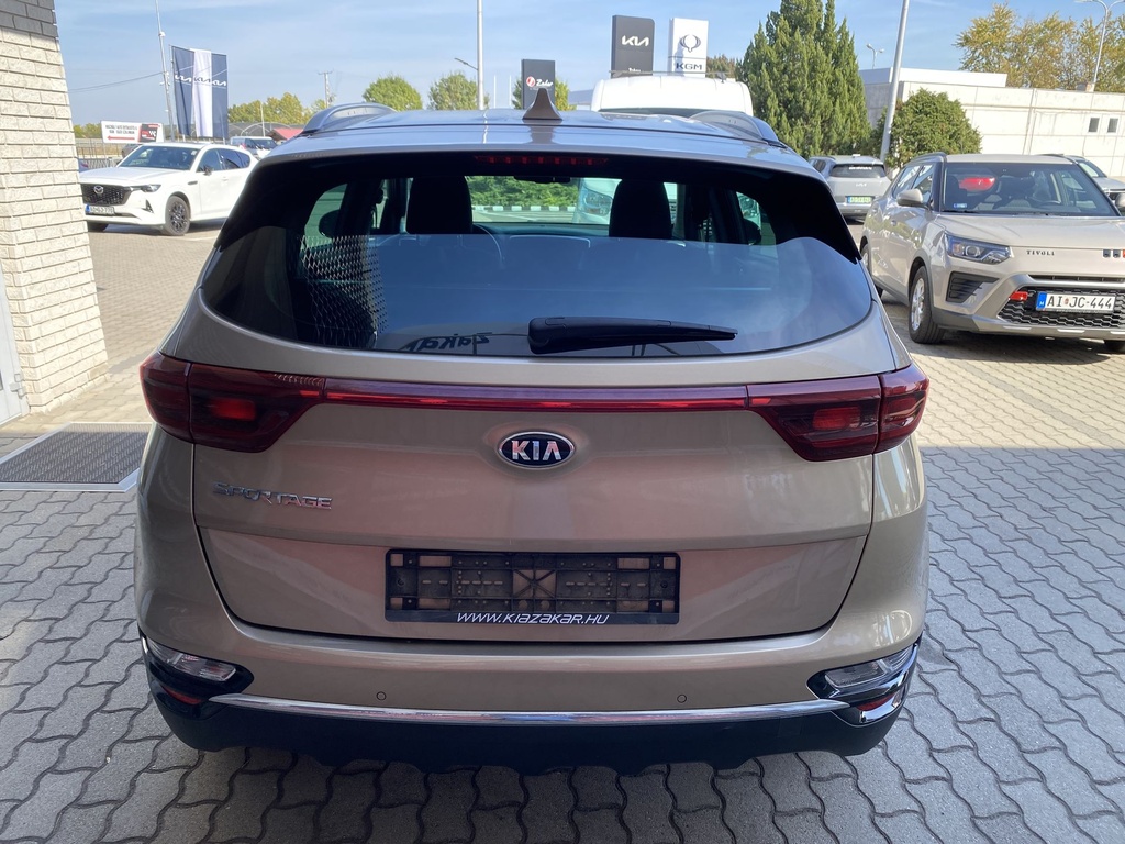 Kia Sportage 1.6 T-GDI Silver 4WD A/T, Mo.-i, 2 tulajdonos, Gyári fényezés, Vezetett szervizkönyv.     