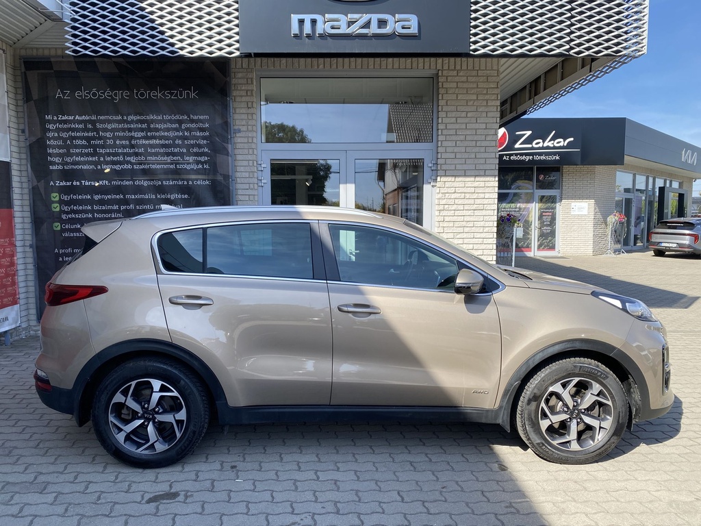 Kia Sportage 1.6 T-GDI Silver 4WD A/T, Mo.-i, 2 tulajdonos, Gyári fényezés, Vezetett szervizkönyv.     