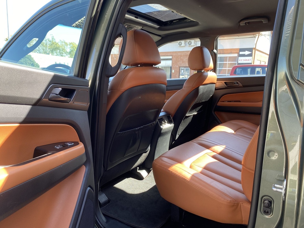 Ssangyong/KGM Musso Grand 2.2e-XDI Premium Plus + Automata + AWD 