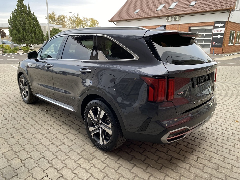 Kia Sorento 1.6 T-GDI Hybrid Kryptonite DCT, 4WD  . Mo.-i, 1 Tulajdonos, Gyári garanciális! Gyári fényezés, Téli Nyári gumik!