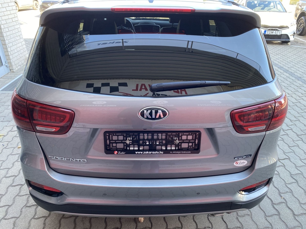 Kia Sorento 2.2CRDI GT Line AT 4WD 7 Ülés. Mo.-i, 1 Tulajdonos, Gyári fényezés, Végig KIA szervizben szervizelt.