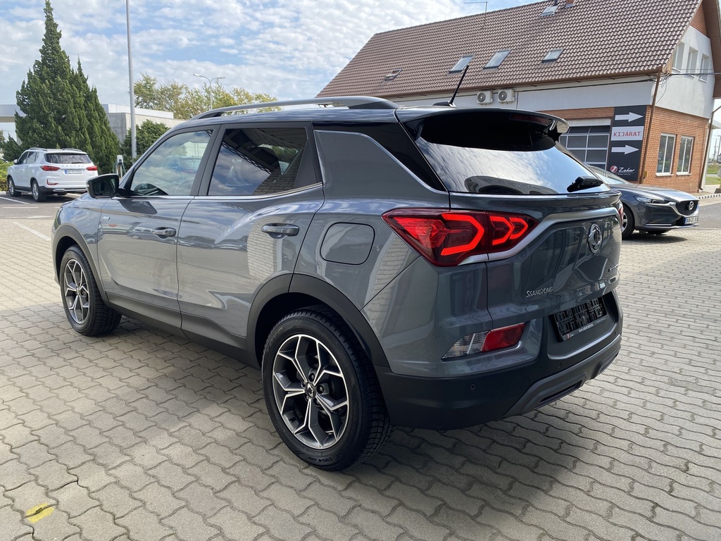 Ssangyong Korando 1.5 Turbo GDI Style + AWD, A/T, Mo.-i, 1 Tulajdonos, Gyári fényezés, Gyári garanciális. Téli-Nyári gumik felnin.
