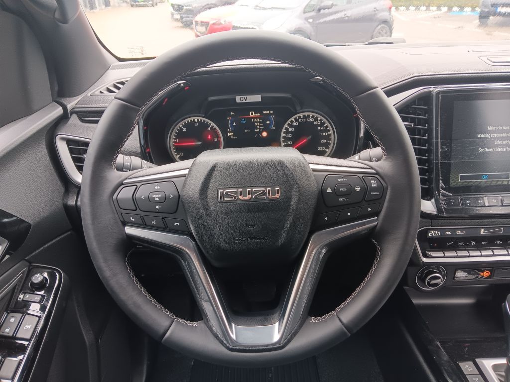 ISUZU D-MAX LS Plus AT (másolat)