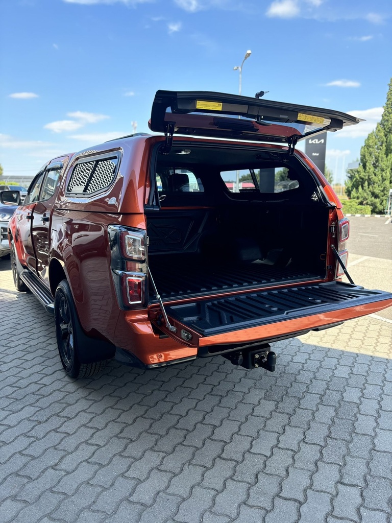 ISUZU D-MAX LS Plus AT