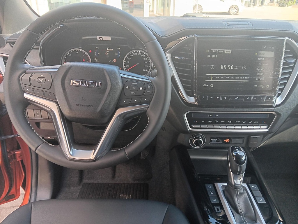 ISUZU D-MAX LS Plus AT