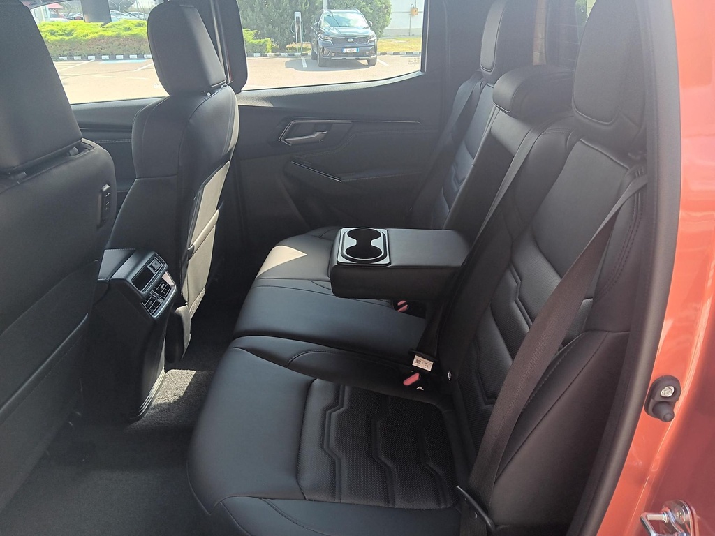 ISUZU D-MAX LS Plus AT