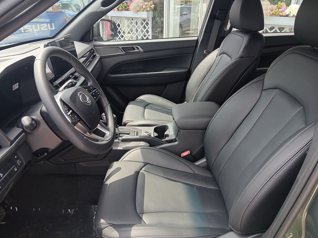 Ssangyong Musso Grand