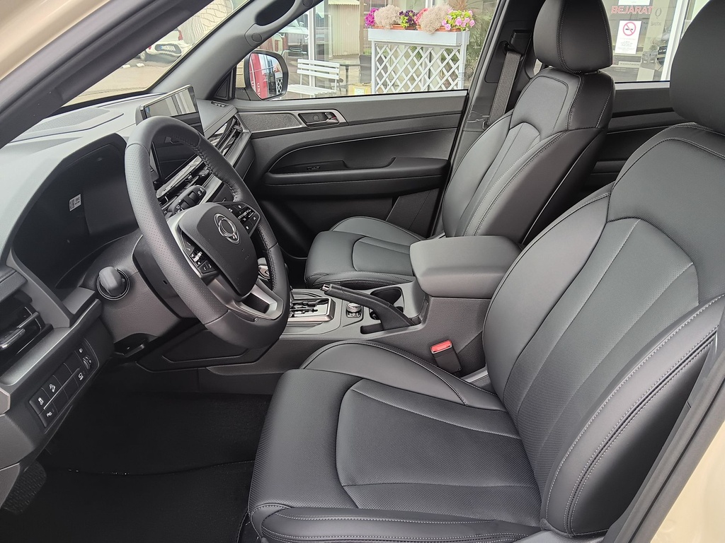Ssangyong Musso Grand