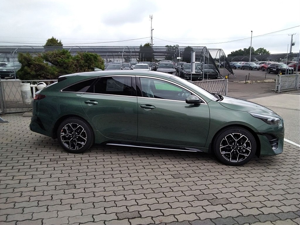 KIA PROCEED 2025 ULTIMATE EDITION 140T