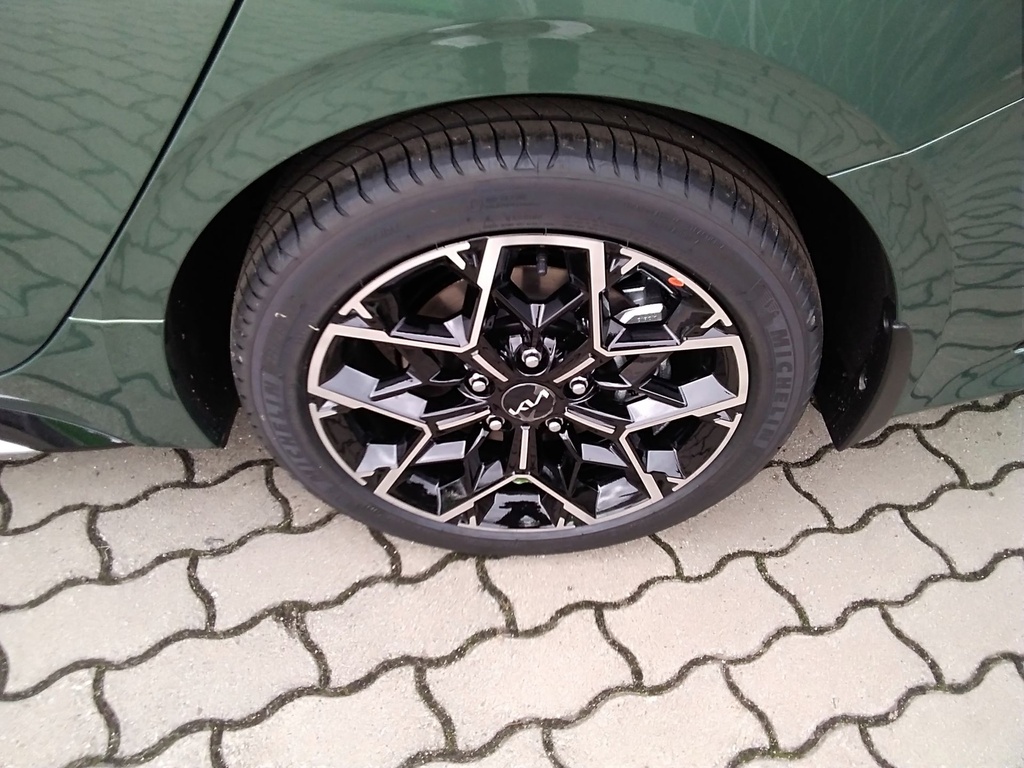 KIA PROCEED 2025 ULTIMATE EDITION 140T