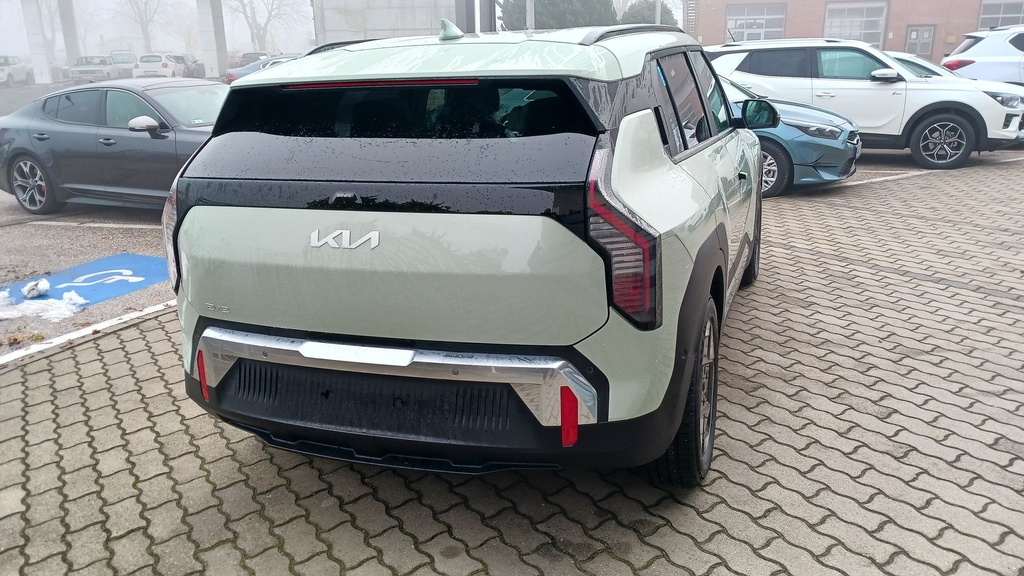 KIA EV3 EARTH PLUS DWP LR MY25