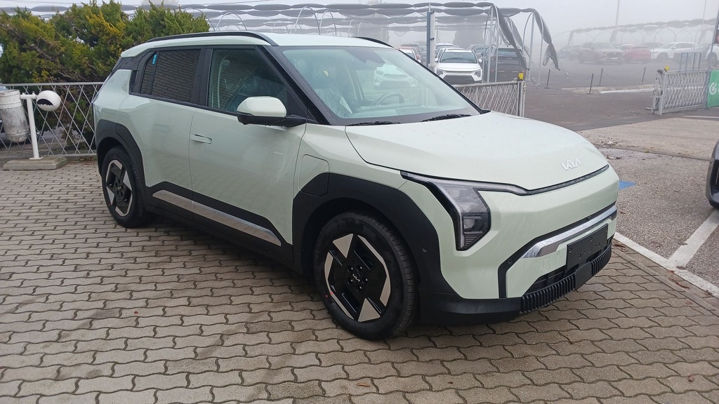 KIA EV3 EARTH PLUS DWP LR MY25