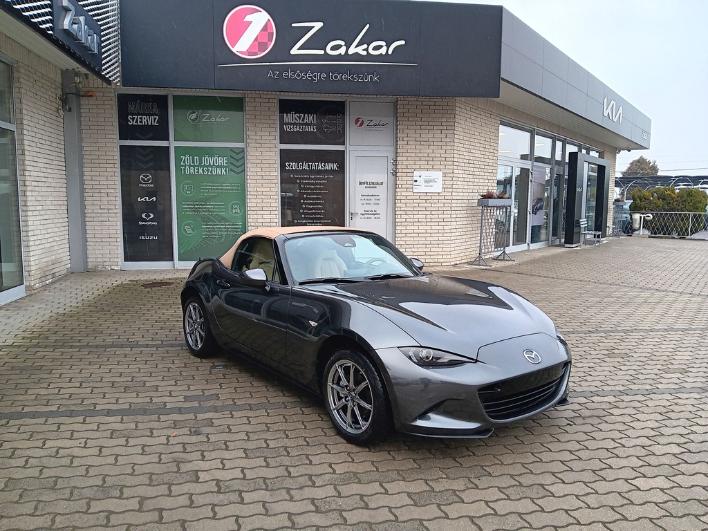 MAZDA MX-5 Kazari
