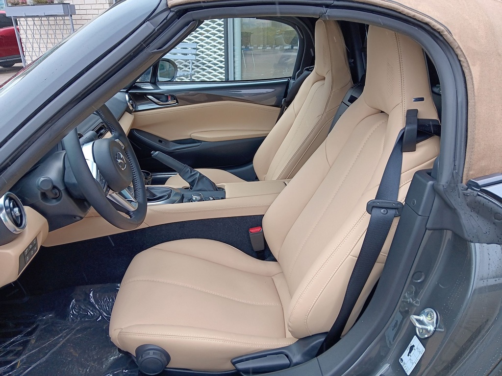 MAZDA MX-5 Kazari