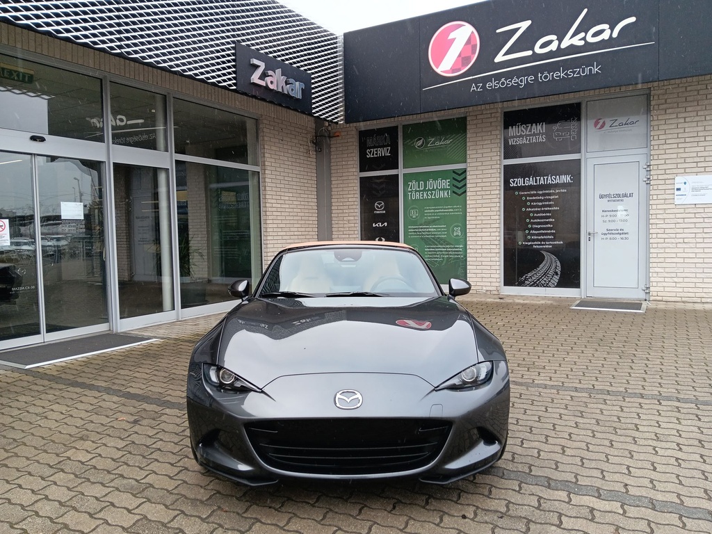 MAZDA MX-5 Kazari
