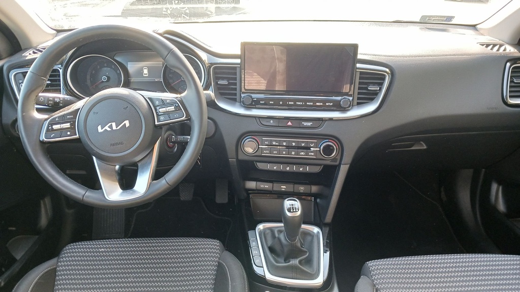 KIA CEED SW 2025 GOLD ADA PLUS 140T