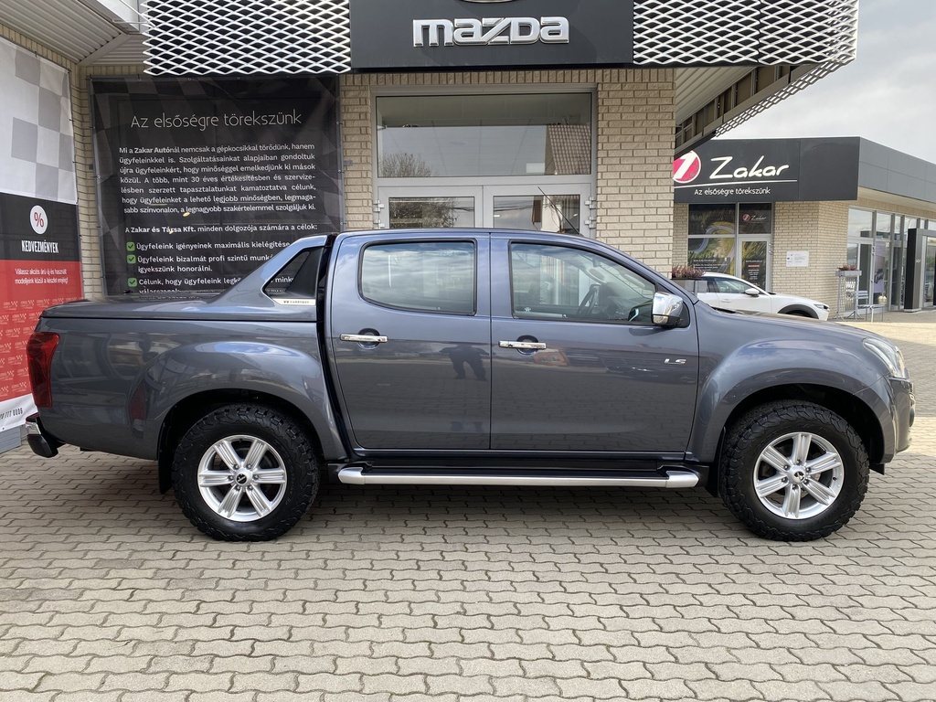 Isuzu D-Max 1.9 D LS Plusz A/T, Mo.-i, 2.Tulajdonos, Gyári fényezés, Vezetett szervizkönyv, Terep gumik. Áfa visszaigényelhető!